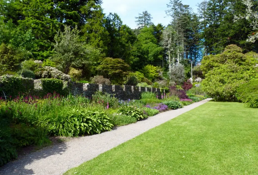 GrowthLedger Solutions helps landscaping companies track recurring contract revenue separately from project work, while accounting for the heavy equipment and seasonal labor costs that come with the trade.